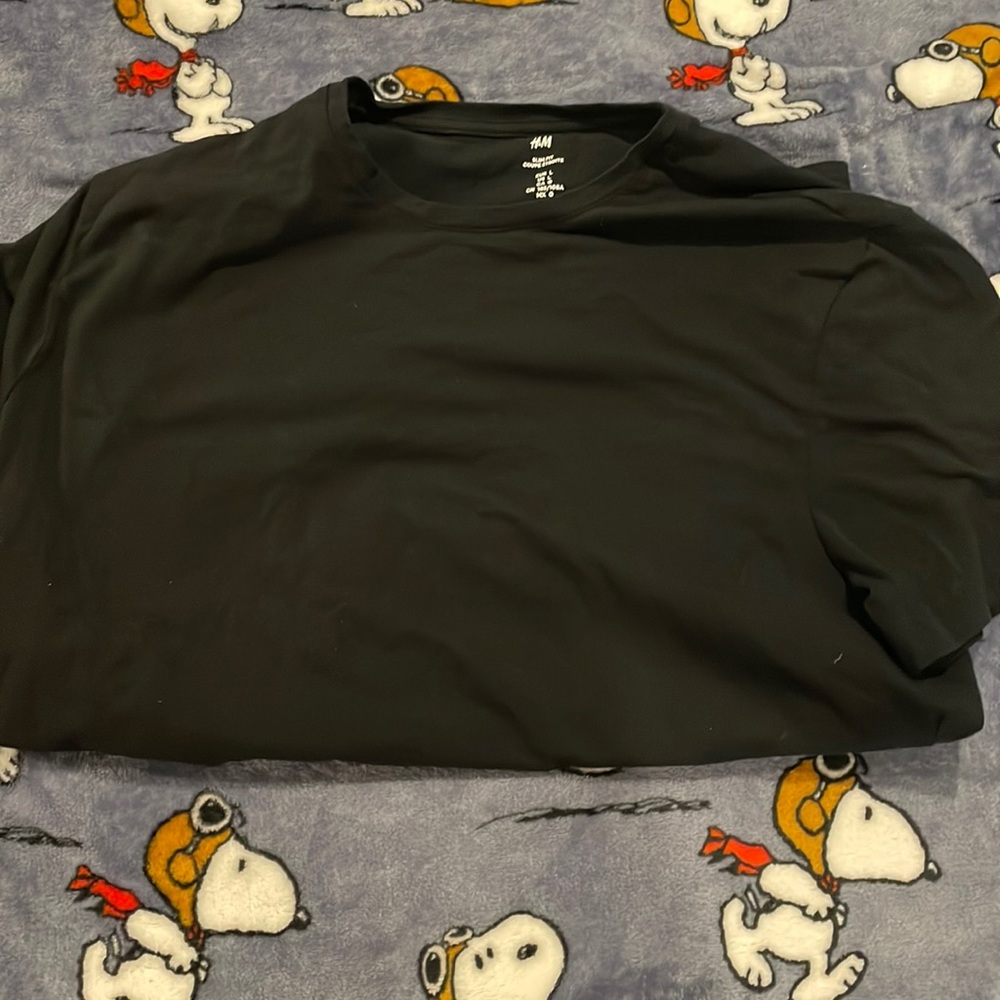 Black h&m slim fit t shirt size large
